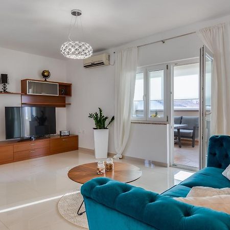 Elegant Two Bedroom Apartment Zara Esterno foto